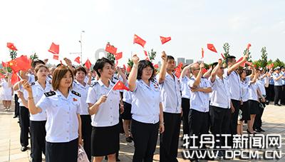 救援优秀的男孩